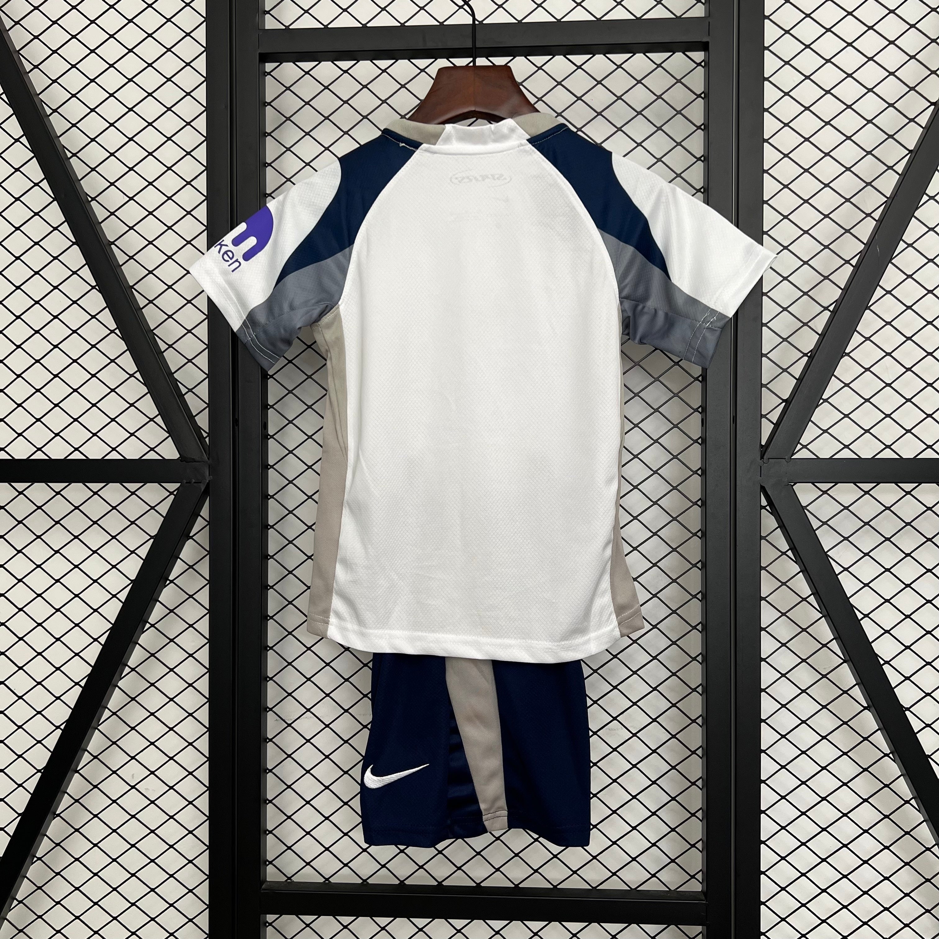 25/26 Kids Tottenham Home Size: 16-28