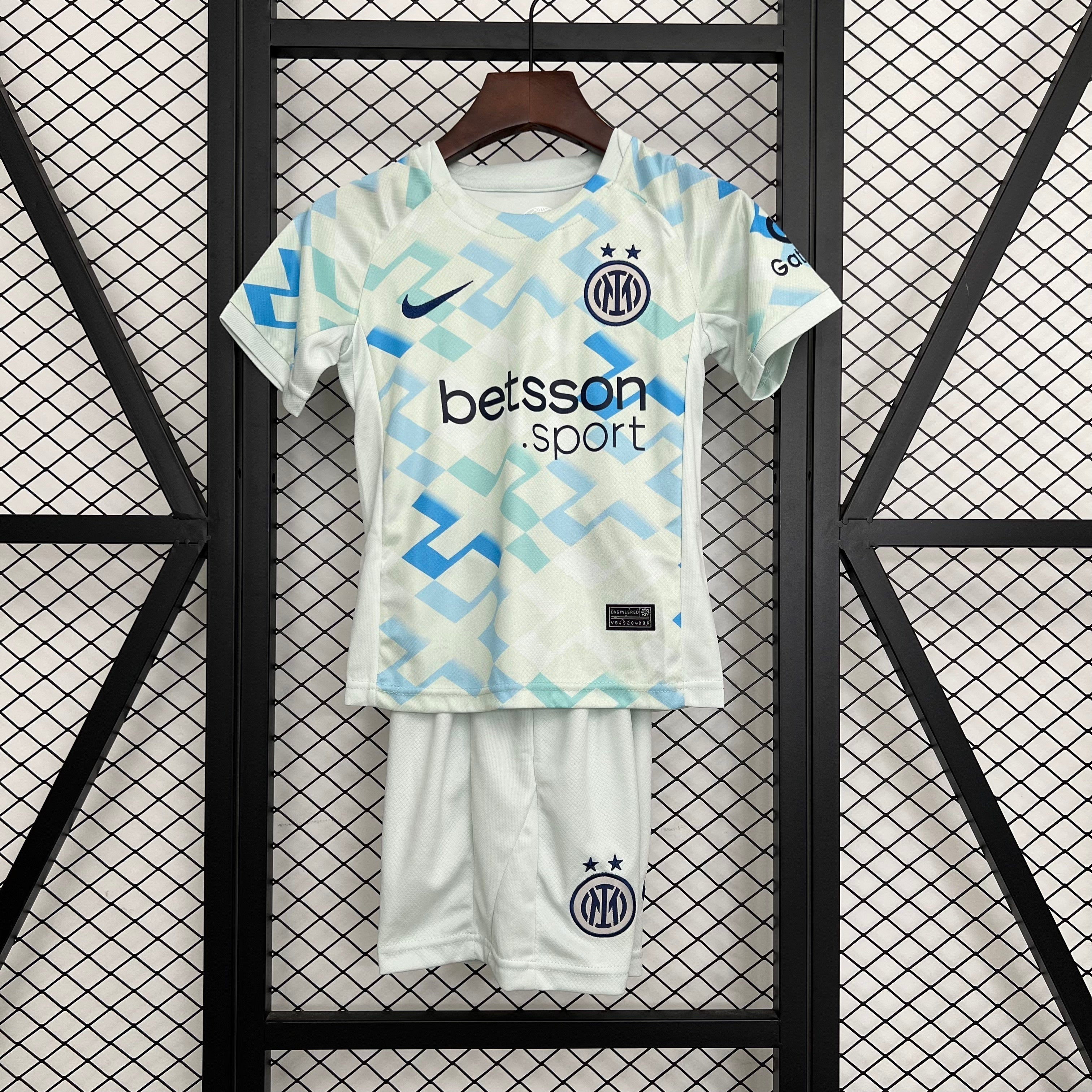 25/26 Kids Inter Milan Away Size: 16-28