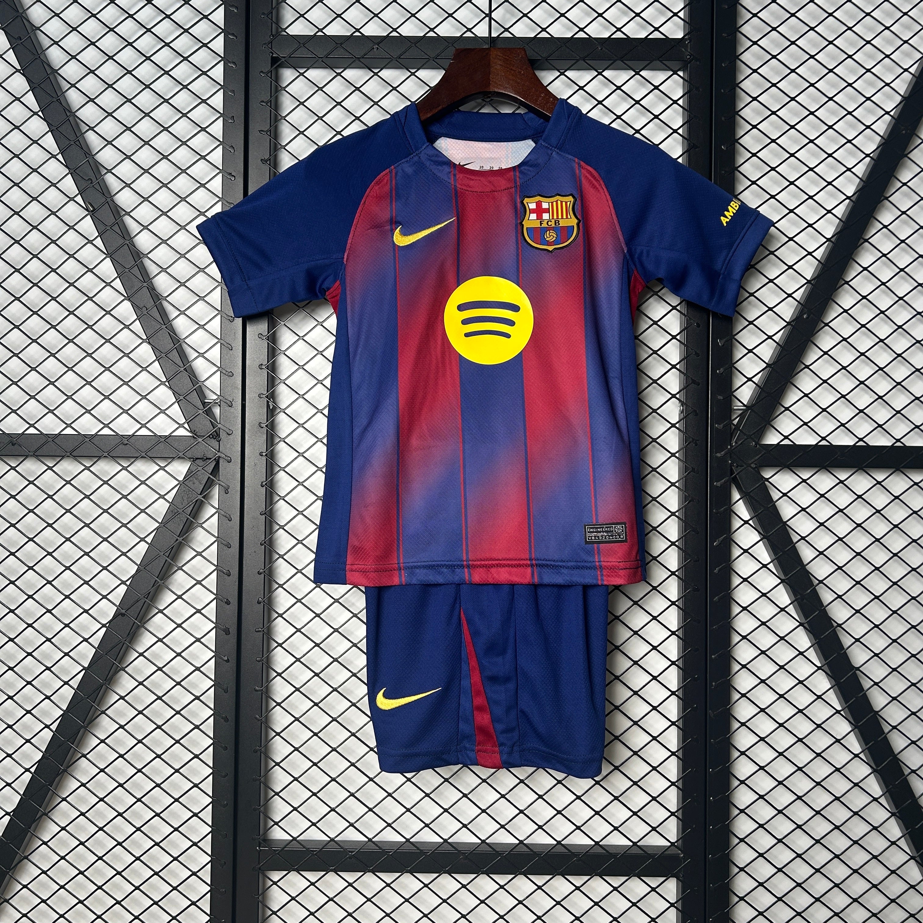 25/26 kids Barcelona home size 16-28