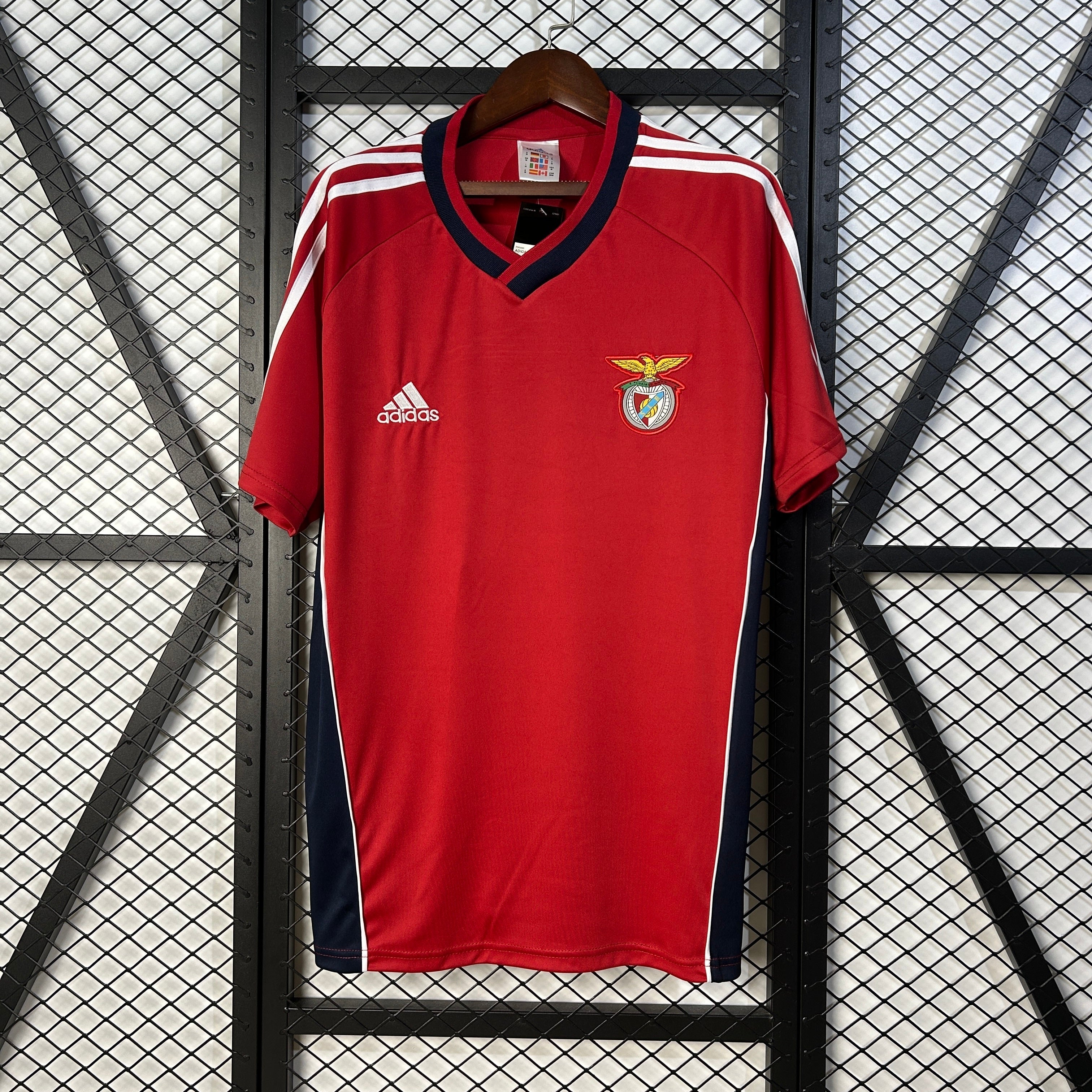 Retro 99/00 Benfica home S-XXL