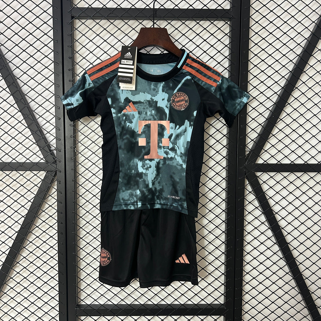 24/25 Kids Bayern Munich Away Size 16-28