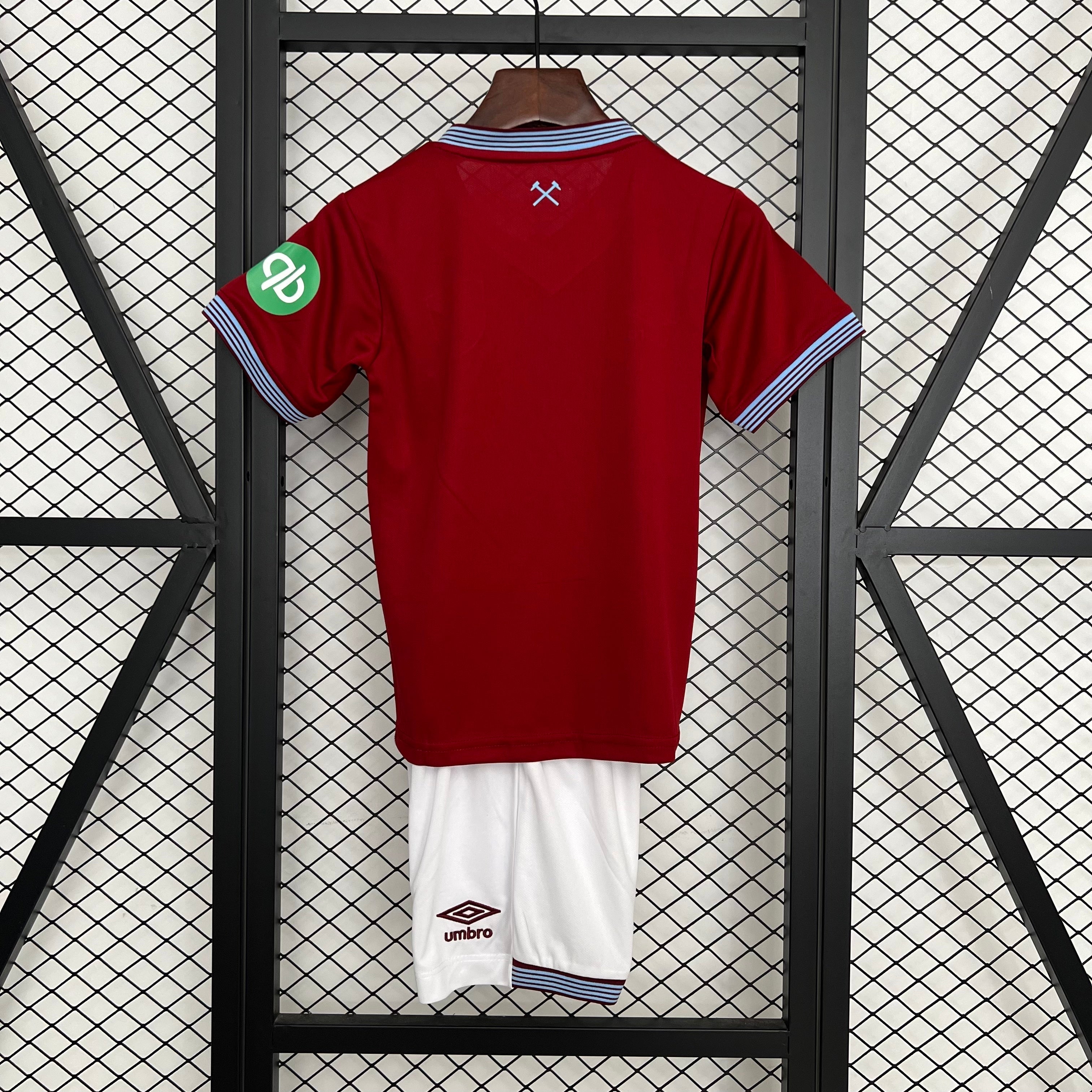 25/26 Kids West Ham United Home Size: 16-28