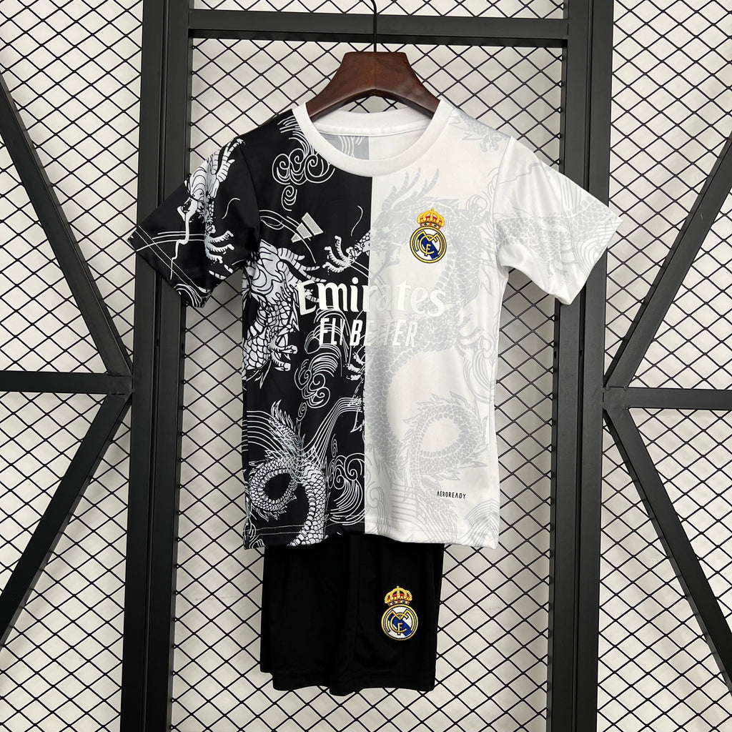 25/26 Kids Real Madrid Special Edition Size: 16-28