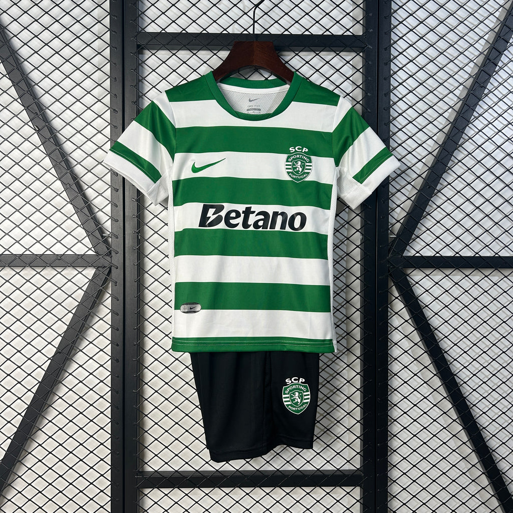 25/26 Kids Sporting Lisbon Home Size: 16-28
