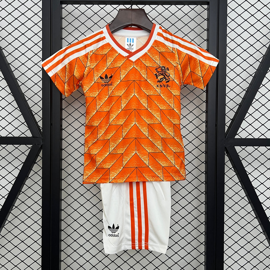 kids Netherlands 1988 home size: 16-28