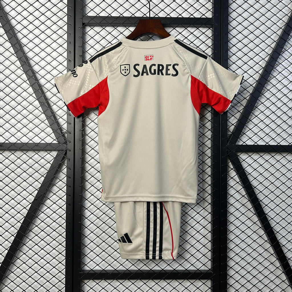 25/26 Kids Benfica away Size: 16-28