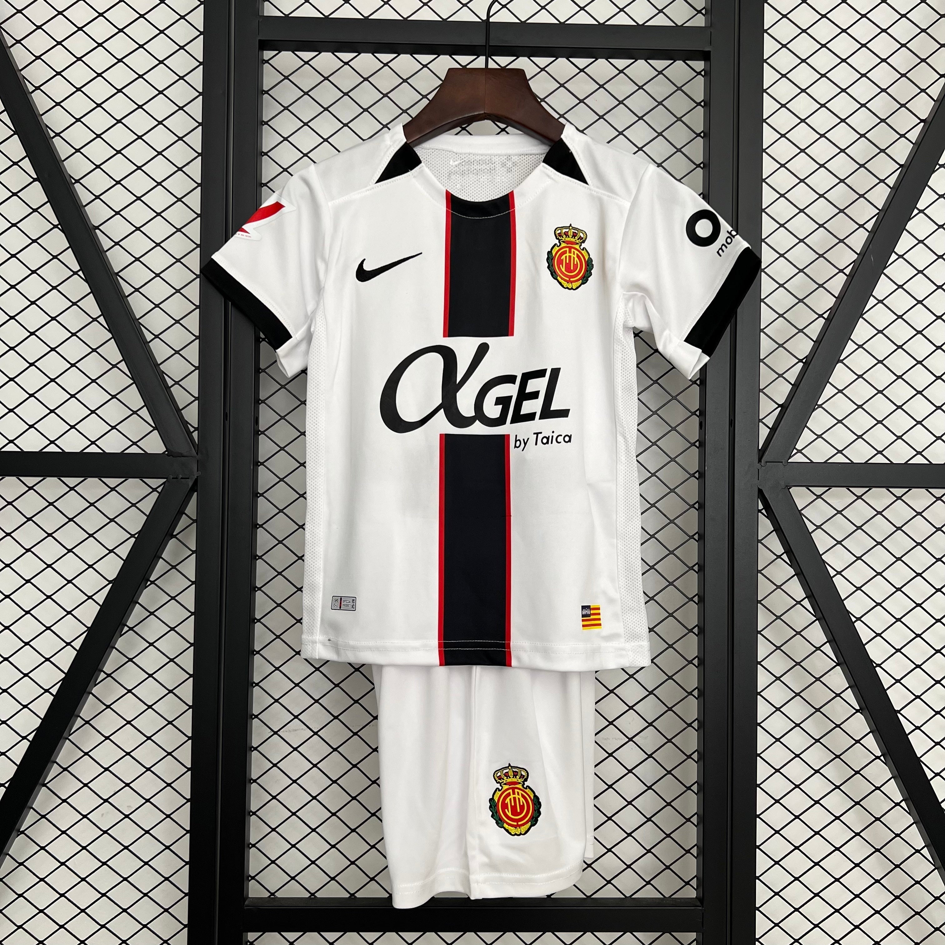 25/26 Kids RCD Mallorca Away Size: 16-28