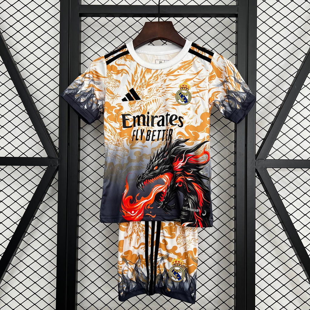 25/26 Kids Real Madrid Special Edition Size: 16-28