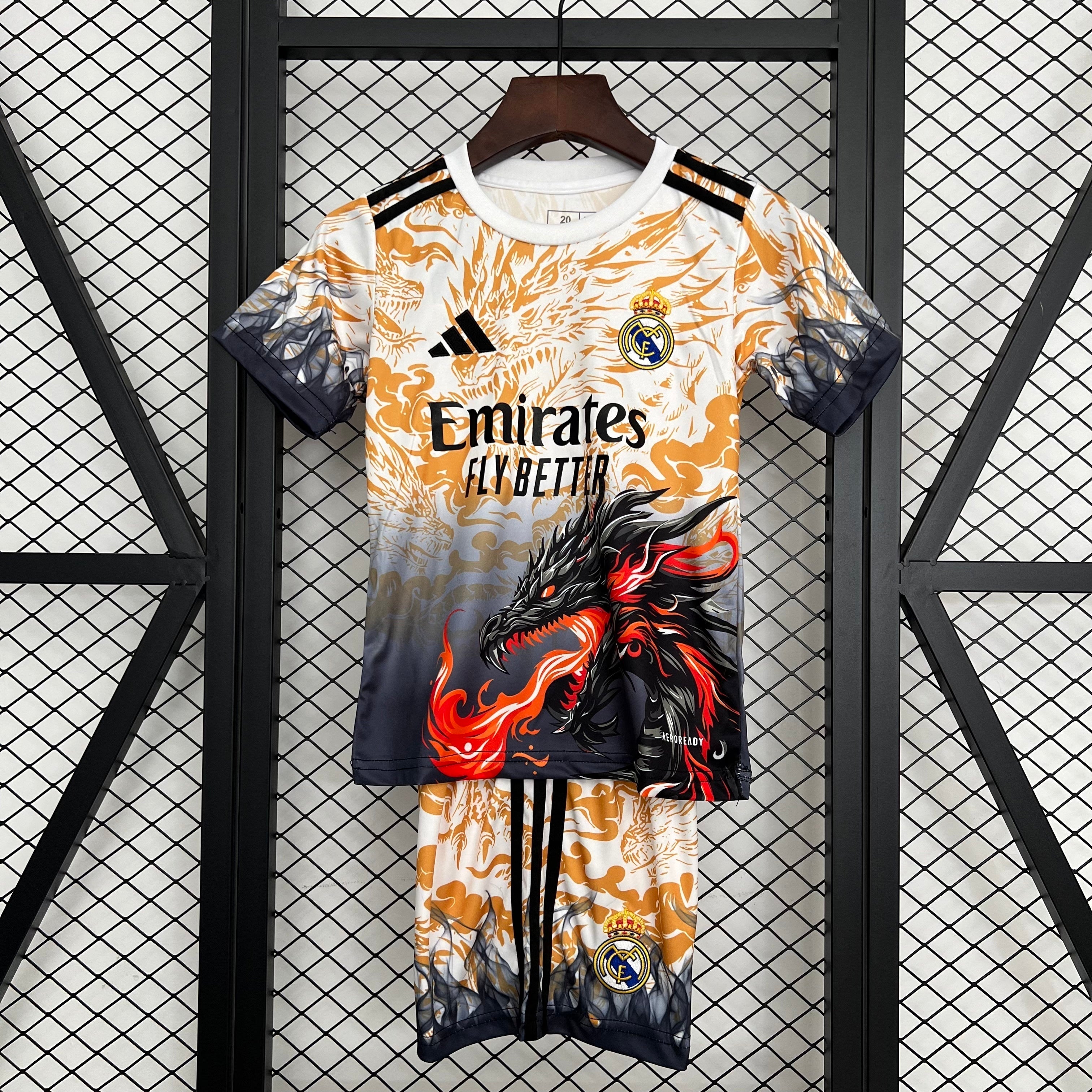 25/26 Kids Real Madrid Special Edition Size: 16-28