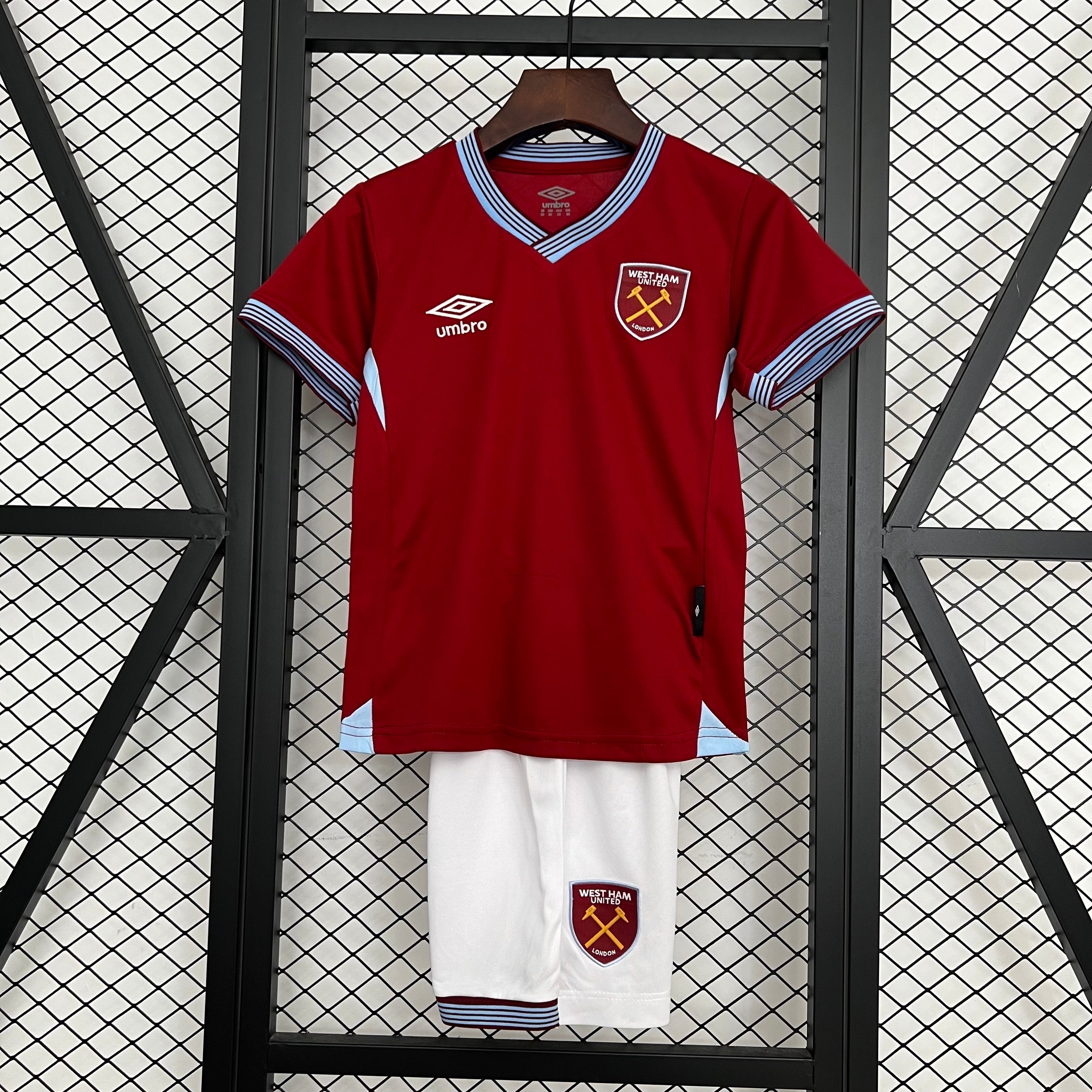 25/26 Kids West Ham United Home Size: 16-28