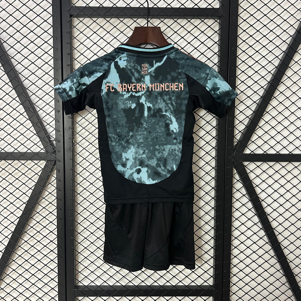 24/25 Kids Bayern Munich Away Size 16-28