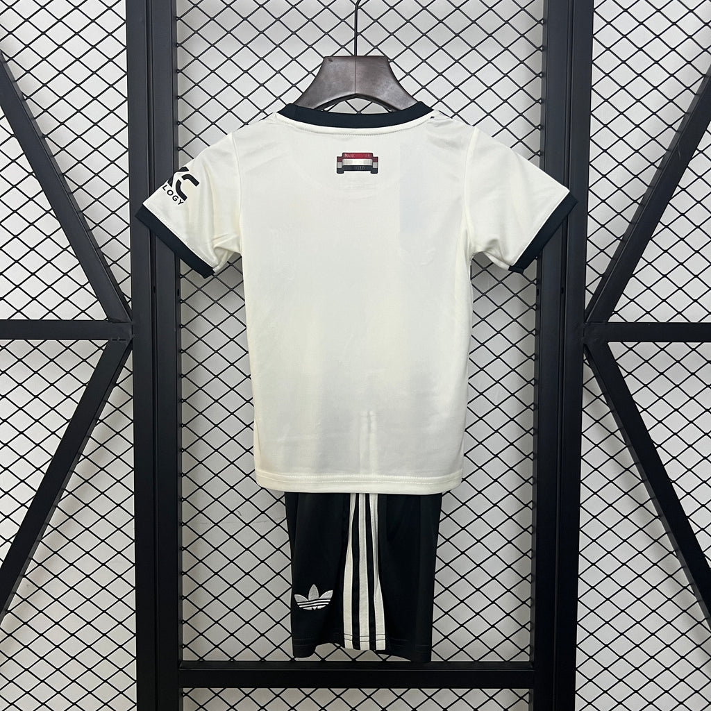 24/25 kids M-U third away size 16-28