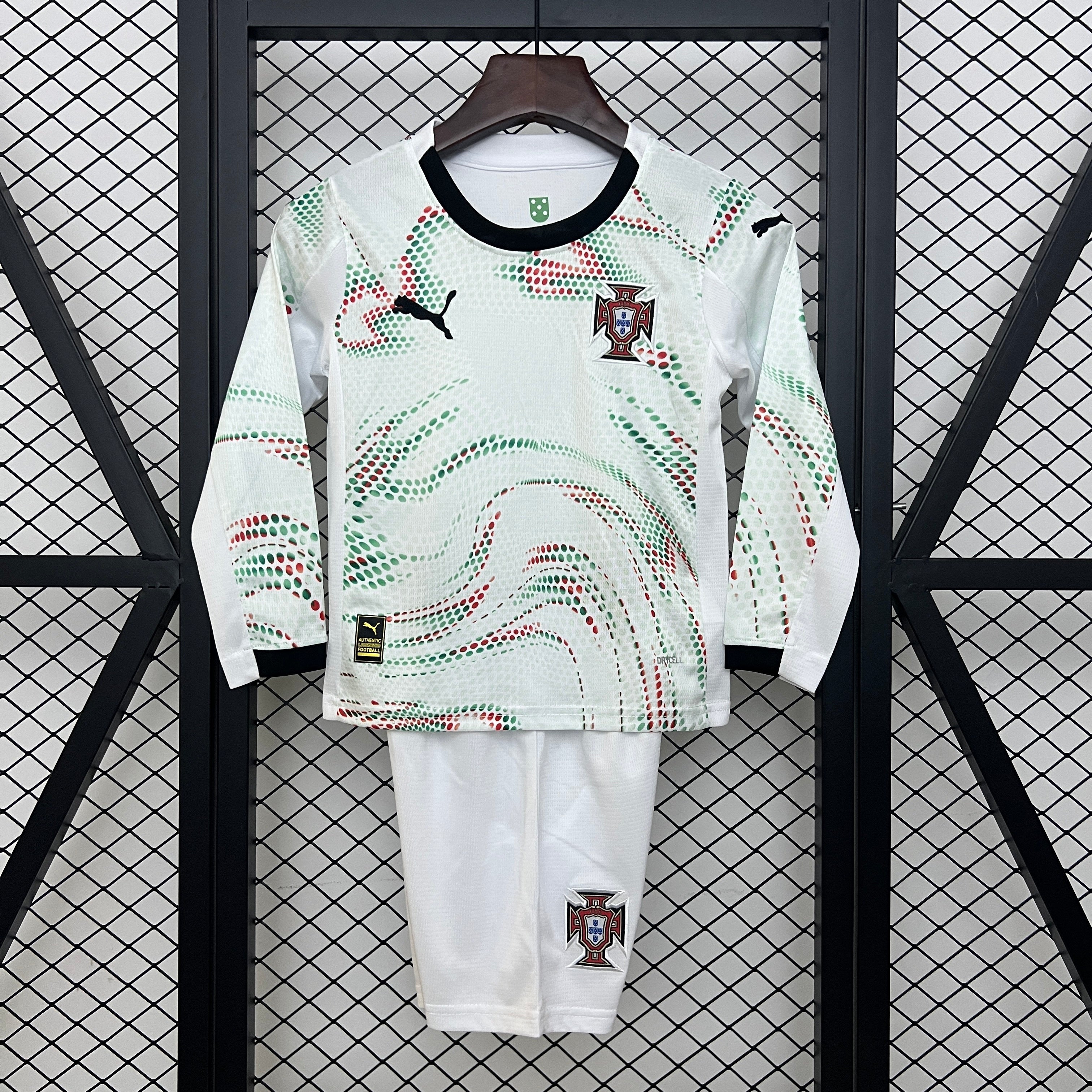 2025 kids Portugal away size: 16-28