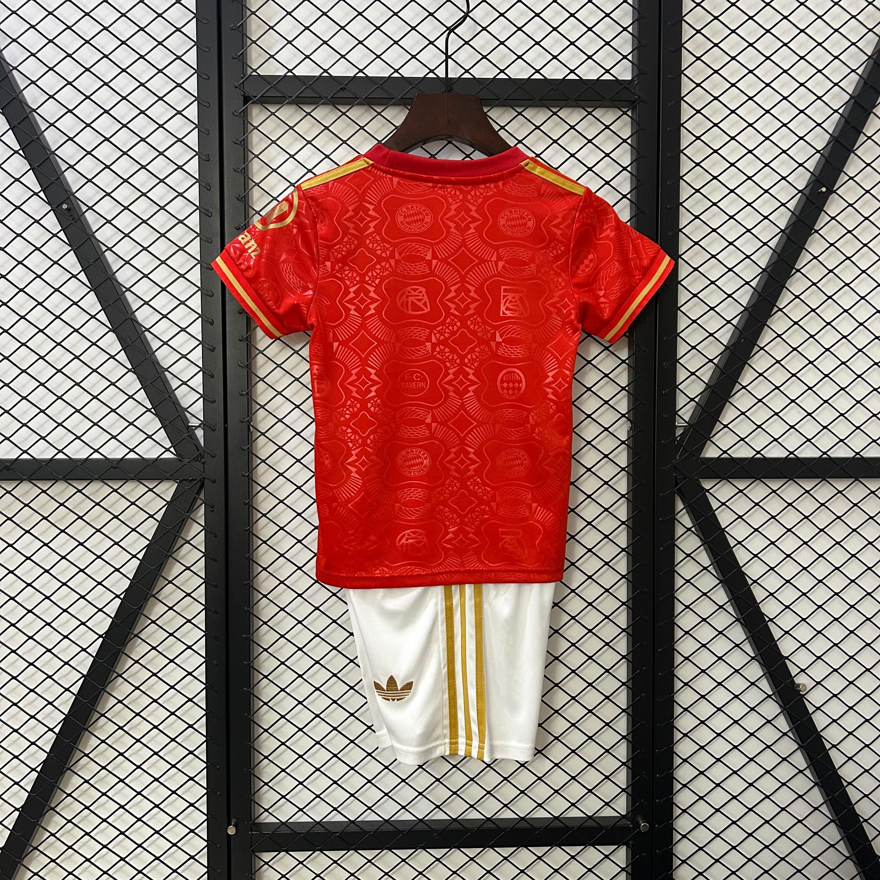 25/26 kids Bayern Munich 125th Anniversary Jersey 16-28