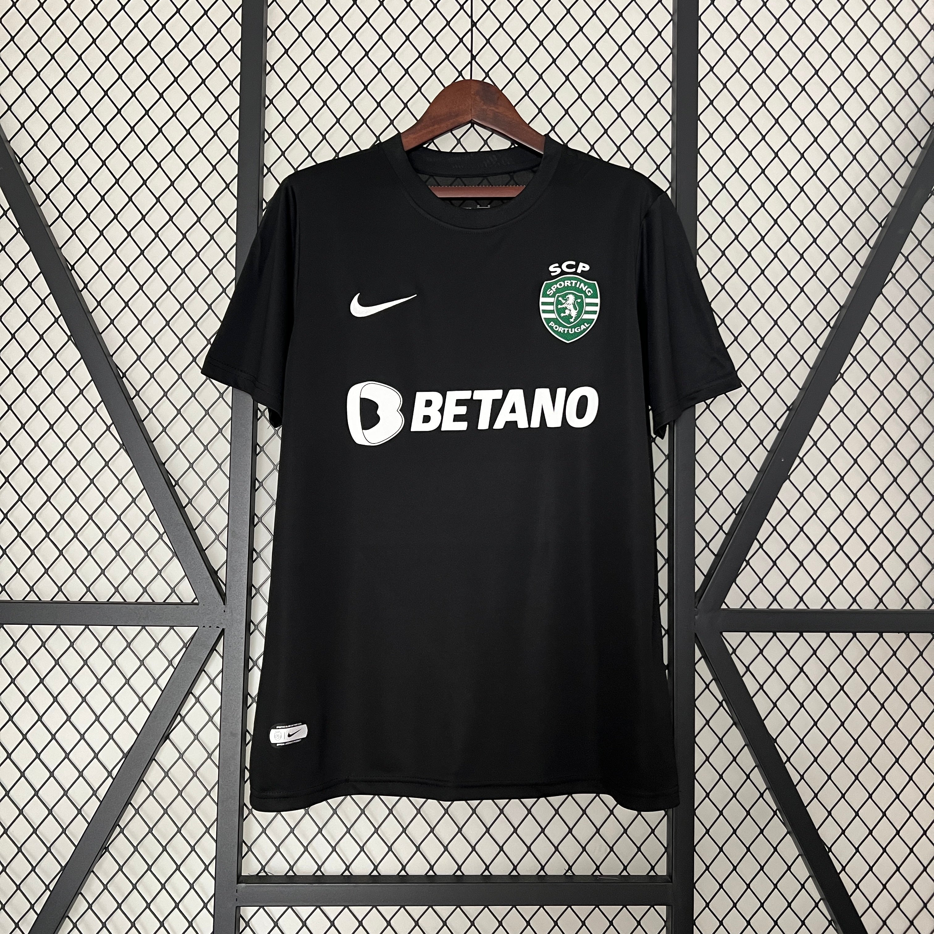 23/24 Sporting Lisbon fourth away S-XXL