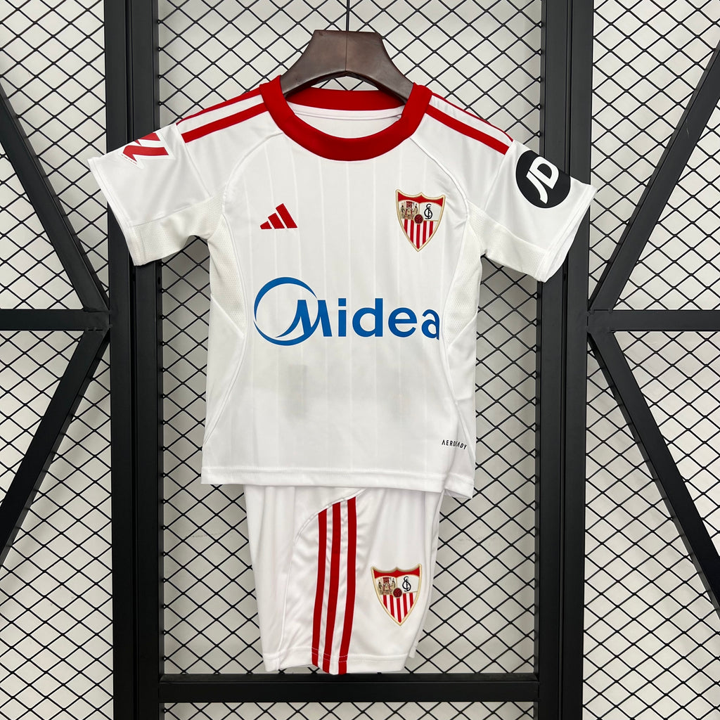 25/26 Kids Sevilla Home Size: 16-28