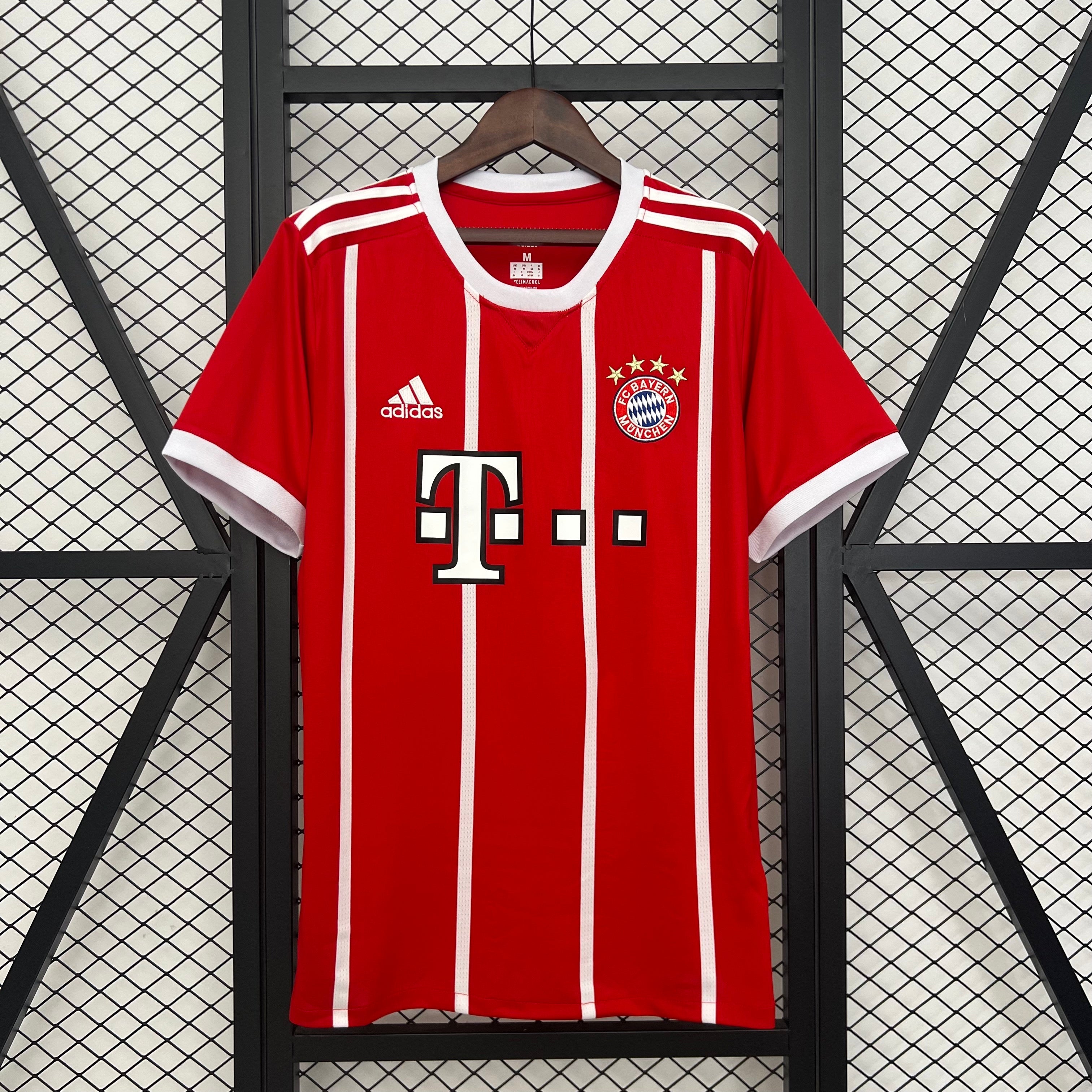 Retro Bayern Munich 17/18 Home S-XXL