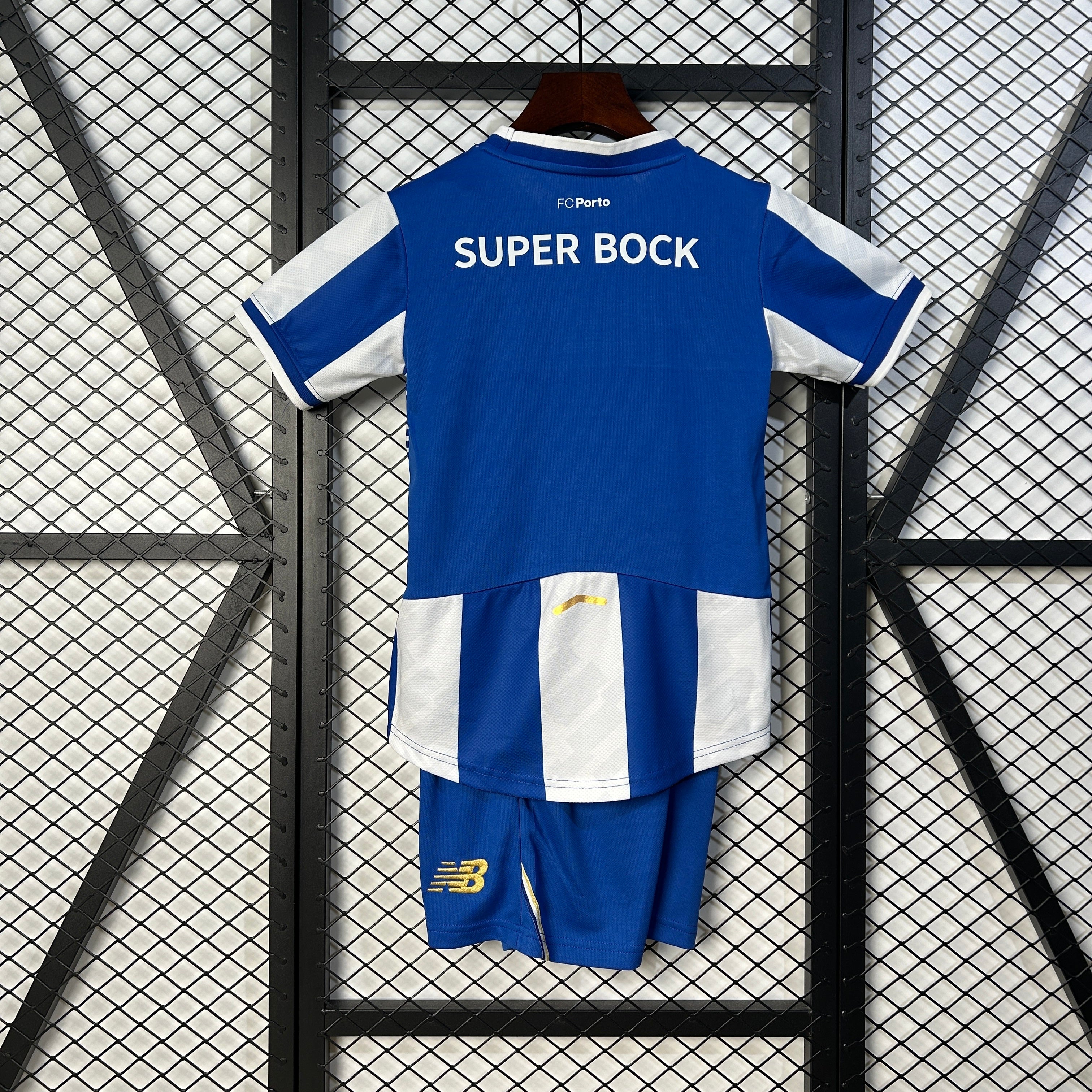 25/26 Kids Porto Home Size: 16-28