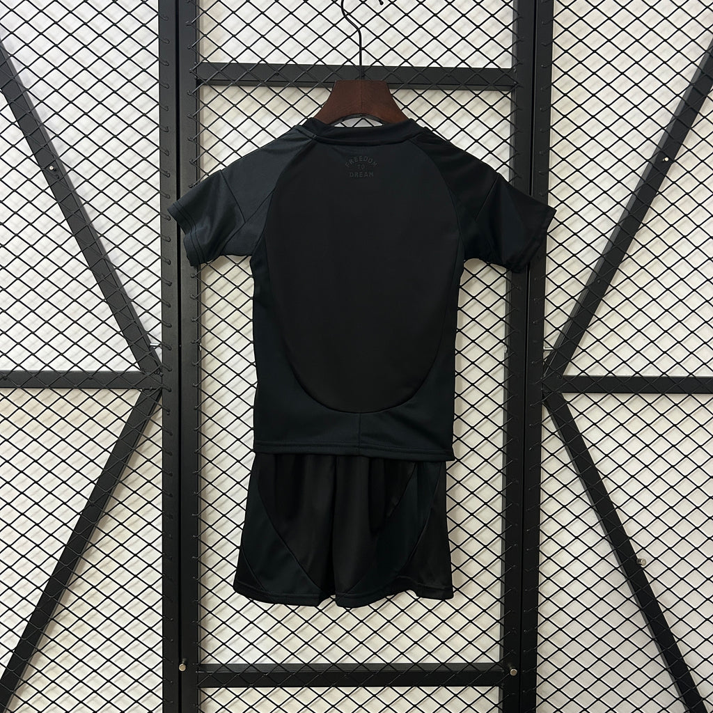 25/26 Kids Miami away size: 16-28