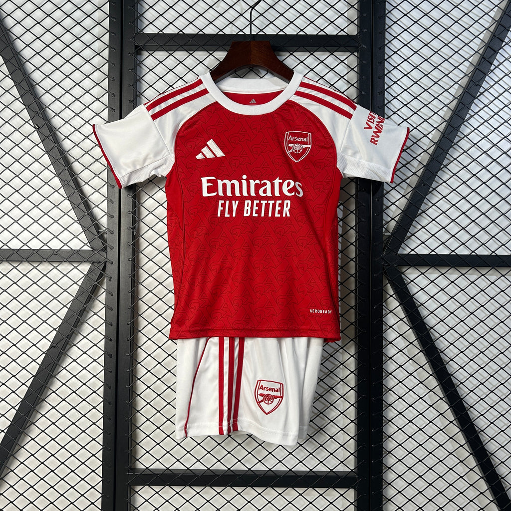 25/26 kids Arsenal home size: 16-28