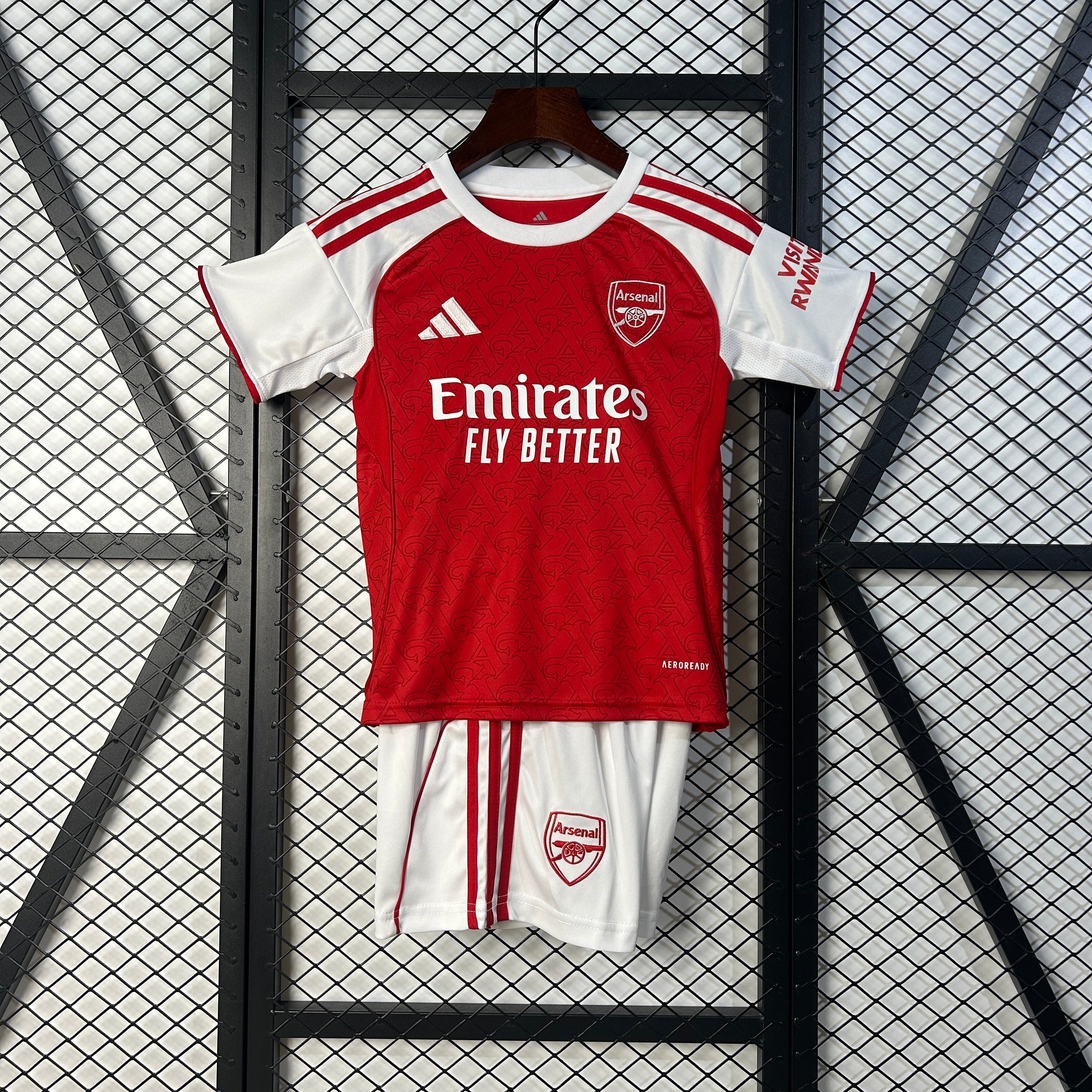 25/26 kids Arsenal home size: 16-28