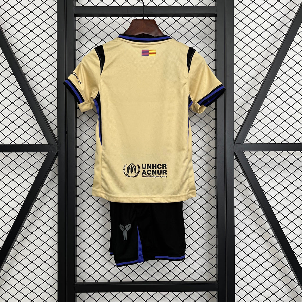25/26 Kids Barcelona Away Size: 16-28