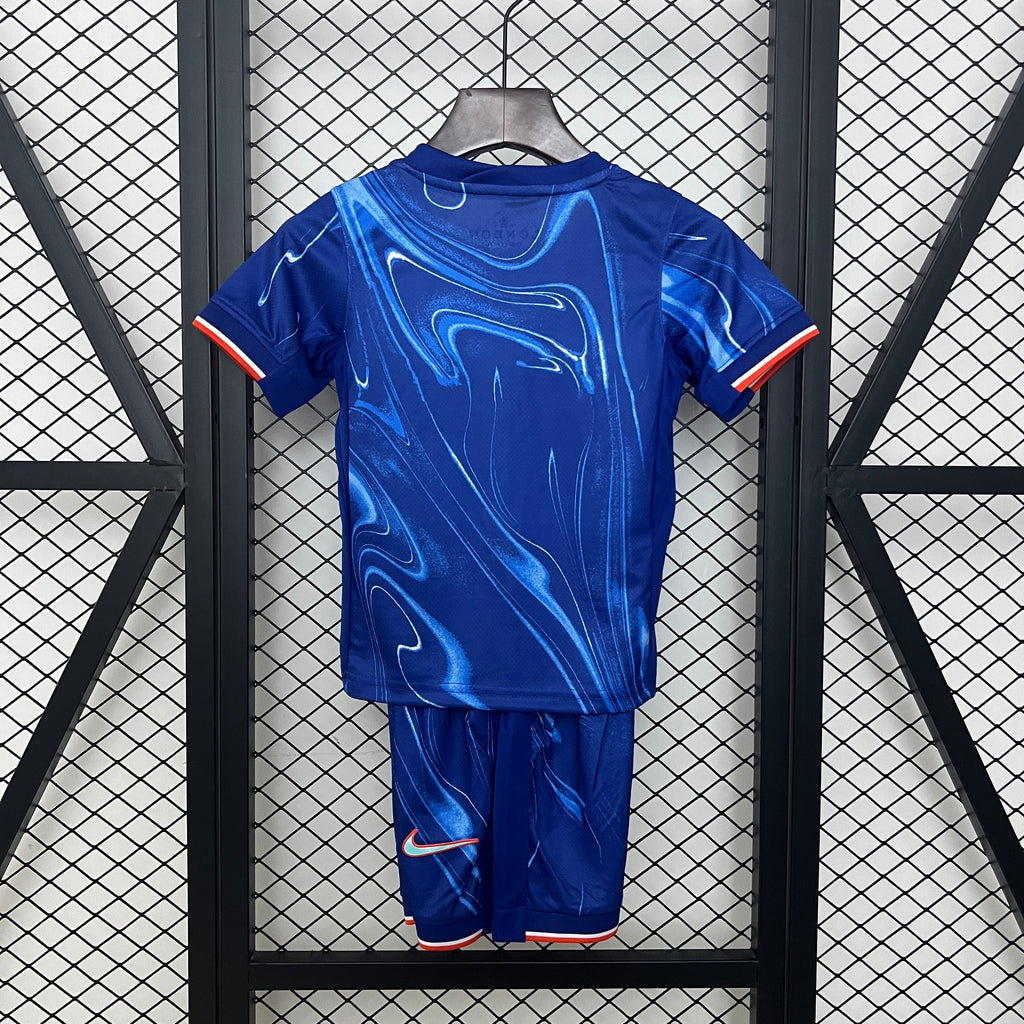 24/25 kids Chelsea home size 16-28