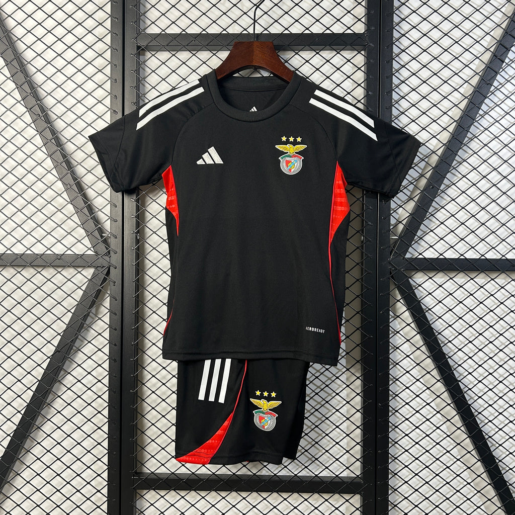 25/26 Kids Benfica Training clothes Size: 16-28